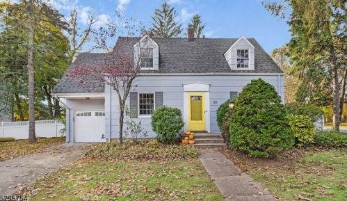 83 Mccoy Ave, Metuchen, NJ 08840-2562