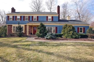 37 Chimney Ridge Dr, Morristown, NJ 07960-4718