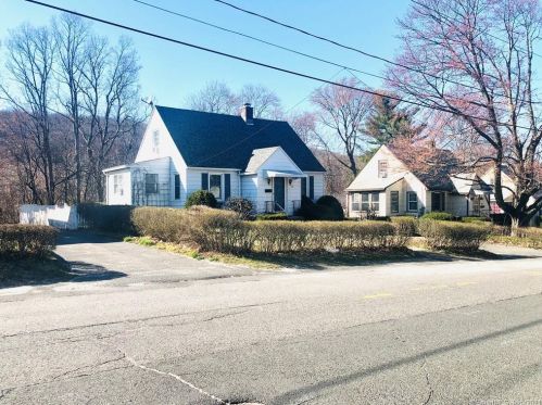 57 Richard Ter, Waterbury, CT 06705-1648