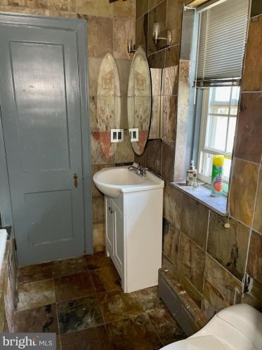 1401 State St, Trenton NJ 08609-1713 exterior