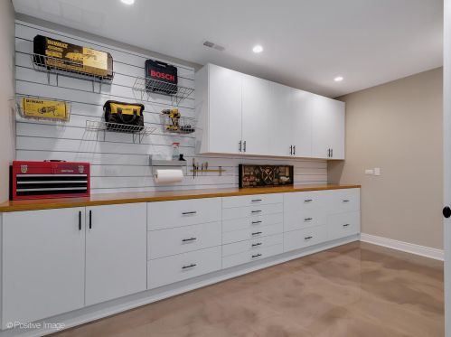 740 67th Pl, Willowbrook IL  60527-5307 exterior