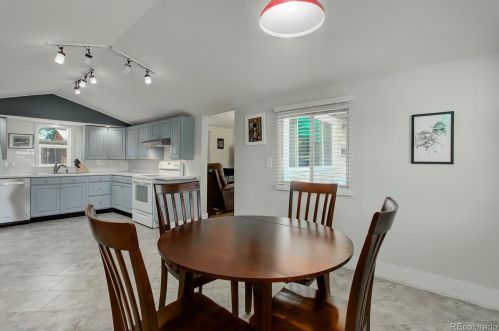 4895 Pennsylvania St, Englewood CO 80113-6920 exterior