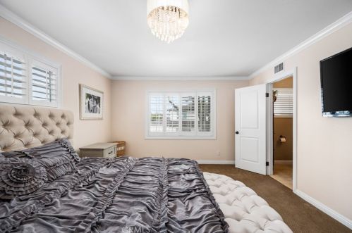 2405 Avalon Ave, Santa Ana CA 92705-7903 exterior