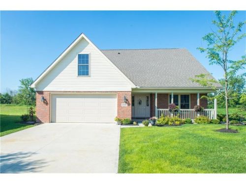 282 Hampton Trl, Springfield, OH 45502-8495