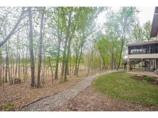 7674 Ridgeview Way, Chanhassen, MN 55317-4507