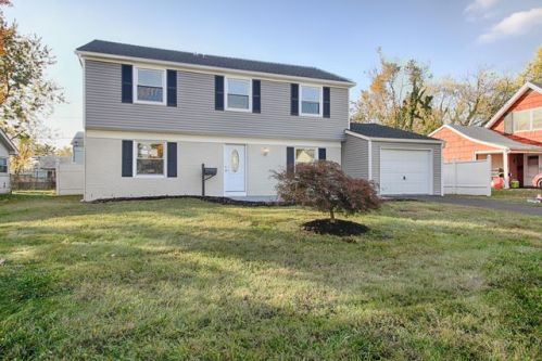 33 Spindletop Ln, Willingboro, NJ 08046-1416