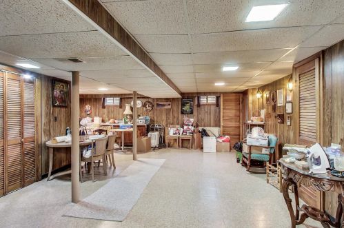 7627 Kedzie St, Niles IL  60714-2531 exterior