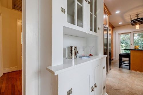 1200 Cameron Ct, Atlanta GA  30306-2622 exterior