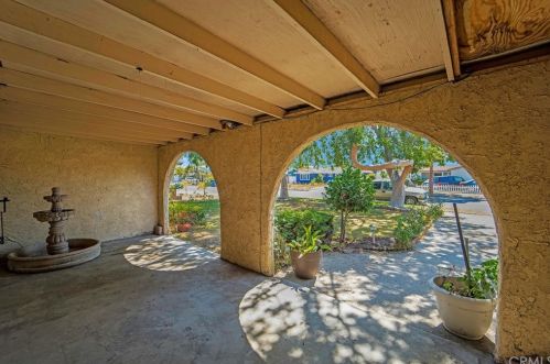 11622 Nearing Dr, Anaheim CA  92804-6746 exterior