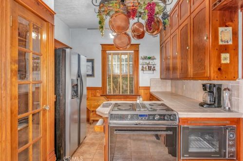 411 J St, Los Banos CA 93635-4142 exterior