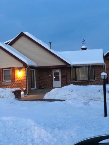 511 Kinzie Pl, Thornton, IL 60476-1074