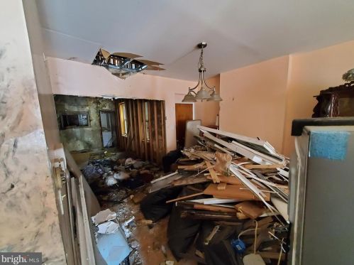 908 12 St, Philadelphia PA 19123-1103 exterior