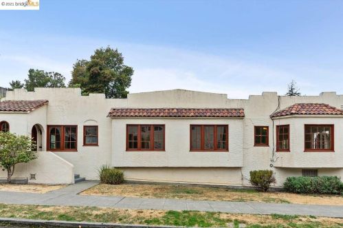 1700 Scenic Ave, Berkeley, CA 94709-1323