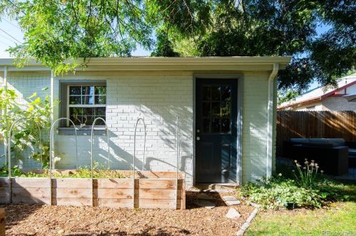 865 Logan St, Denver CO 80203-1290 exterior