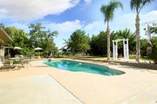 2320 Ring Ave, Fresno, CA 93723-9248