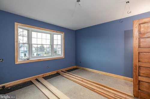 208 Pkwy Ave, Trenton NJ 08618-2749 exterior