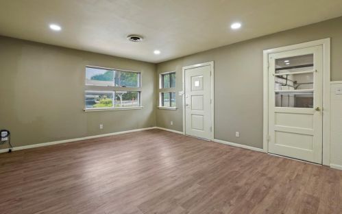 8048 Woodvale Rd, Fort Worth TX  76135-4431 exterior