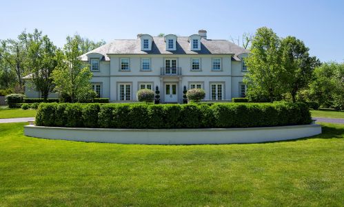 84 Indian Hill Rd, Northfield, IL 60093-3934