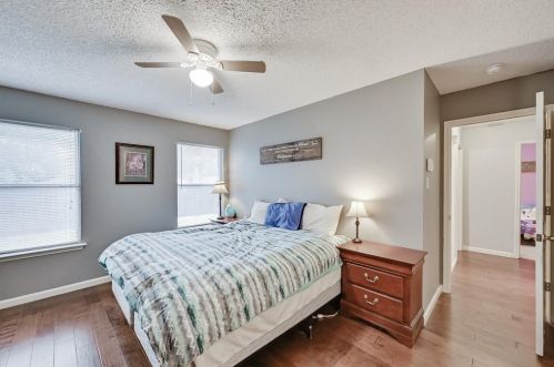 5724 Northfield Dr, Fort Worth TX  76179-3750 exterior