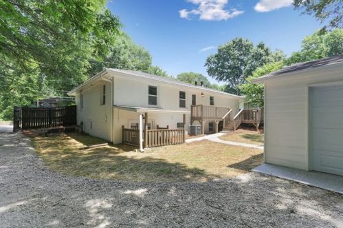 1078 Pinehurst Dr, Smyrna GA  30080-4357 exterior