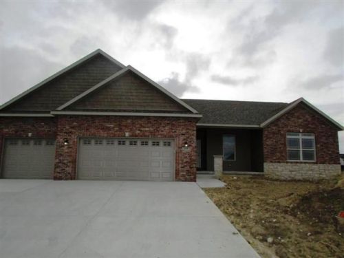 608 Wellington, Beverly Manor, IL 61571-1334