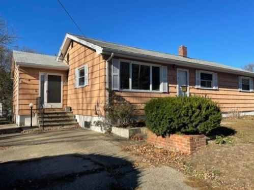 5 Rice St, Nashua, NH 03060-4901