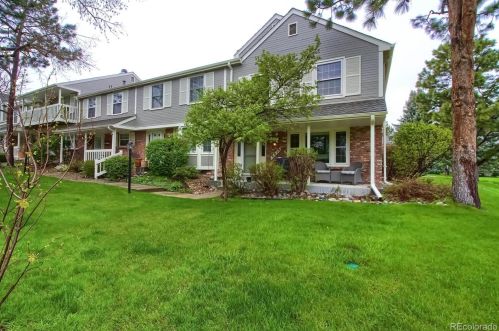 6879 Briarwood Dr, Englewood, CO 80112-1157