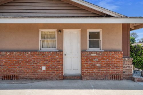 4166 Beechwood Pl, Riverside CA  92506-1151 exterior