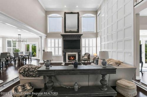 15 Pegasus Dr, Tinton Falls NJ 07724-2875 exterior