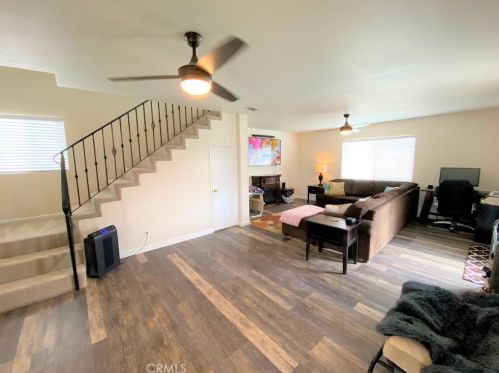 4661 Myra Ave, Cypress, CA 90630-4262