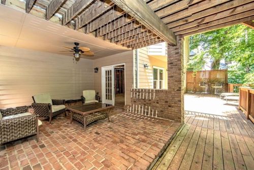 205 Fieldsborn Ct, Atlanta GA  30328-1039 exterior