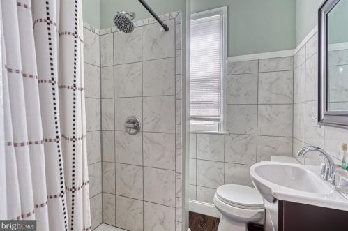 316 Hawthorne St, York PA  17404-3125 exterior