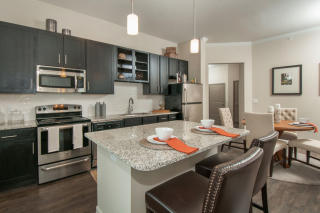 9826 Lake Creek Pkwy, Austin TX  78717-5947 exterior