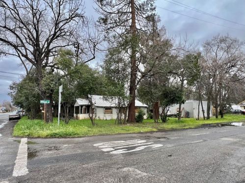 1257 9th St, Chico, CA 95928-6410
