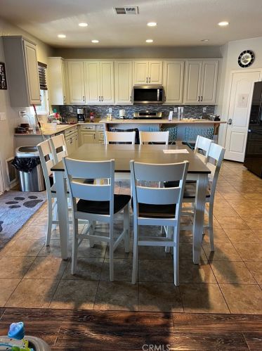2184 Stonewood St, Mountain Home Village, CA 92359-9517