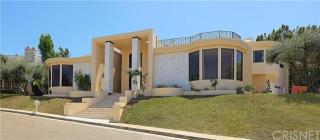 17966 Lake Vista Dr, Van Nuys, CA 91316-4412