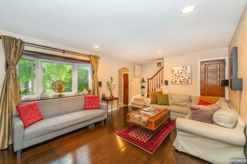 230 Elm Ave, Teaneck, NJ 07666-2317