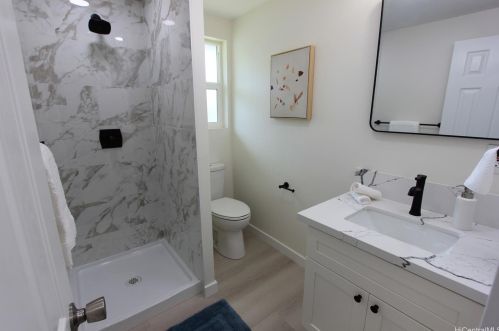 2485 Booth Rd, Honolulu HI  96813-1362 exterior