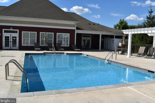 412 Constitution Dr, Ephrata PA  17522 exterior