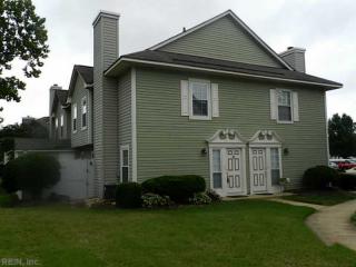 215 Henwick Ct, Chesapeake, VA 23320-4845