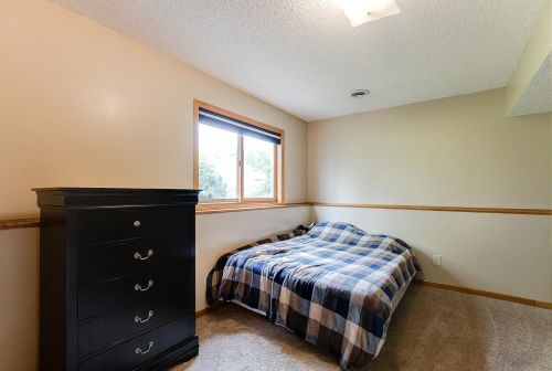 1980 Heath Ave, Saint Paul MN  55128-5206 exterior