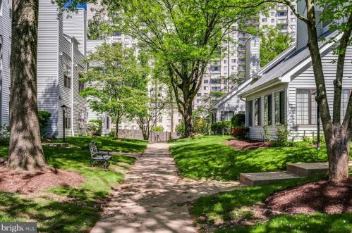 1639 Carriage House Ter, Silver Spring MD  20904-2205 exterior