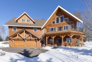 2705 Twin Creeks Cir, Duluth, MN 55811-4335