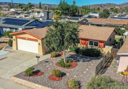 8450 Carlton Oaks Dr, Santee, CA 92071-2210