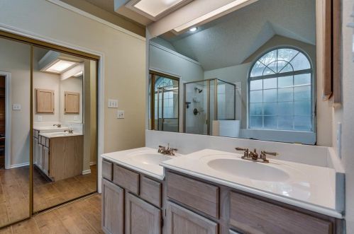 7624 Arbor Ridge Ct, Fort Worth TX  76112-4535 exterior