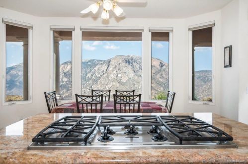 15558 Creek Hills Rd, El Cajon, CA 92021-2576