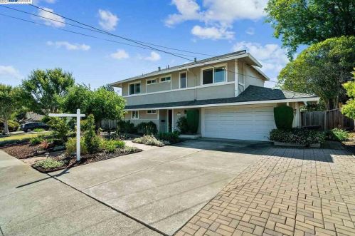 7537 Corrinne St, San Ramon, CA 94583-4056