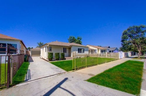 311 Locust Ave, Compton, CA 90221-2941