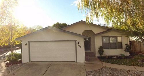 490 Yolla Bolly Trl, Redding, CA 96003-3072