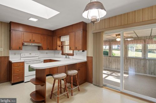 1035 Devonshire Rd, Lancaster PA  17601-1610 exterior